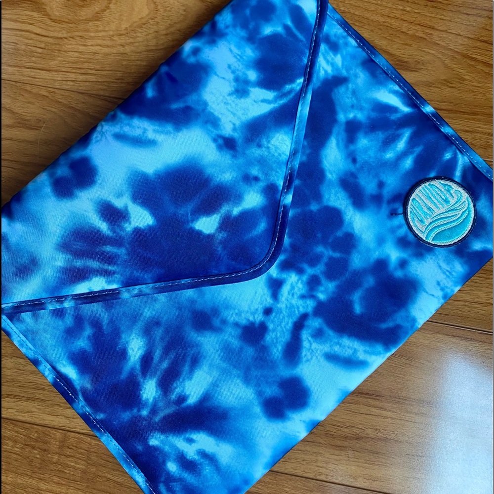 NWT - Pura Vida Laptop Case 15"
